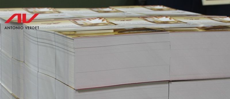 brochure paper f